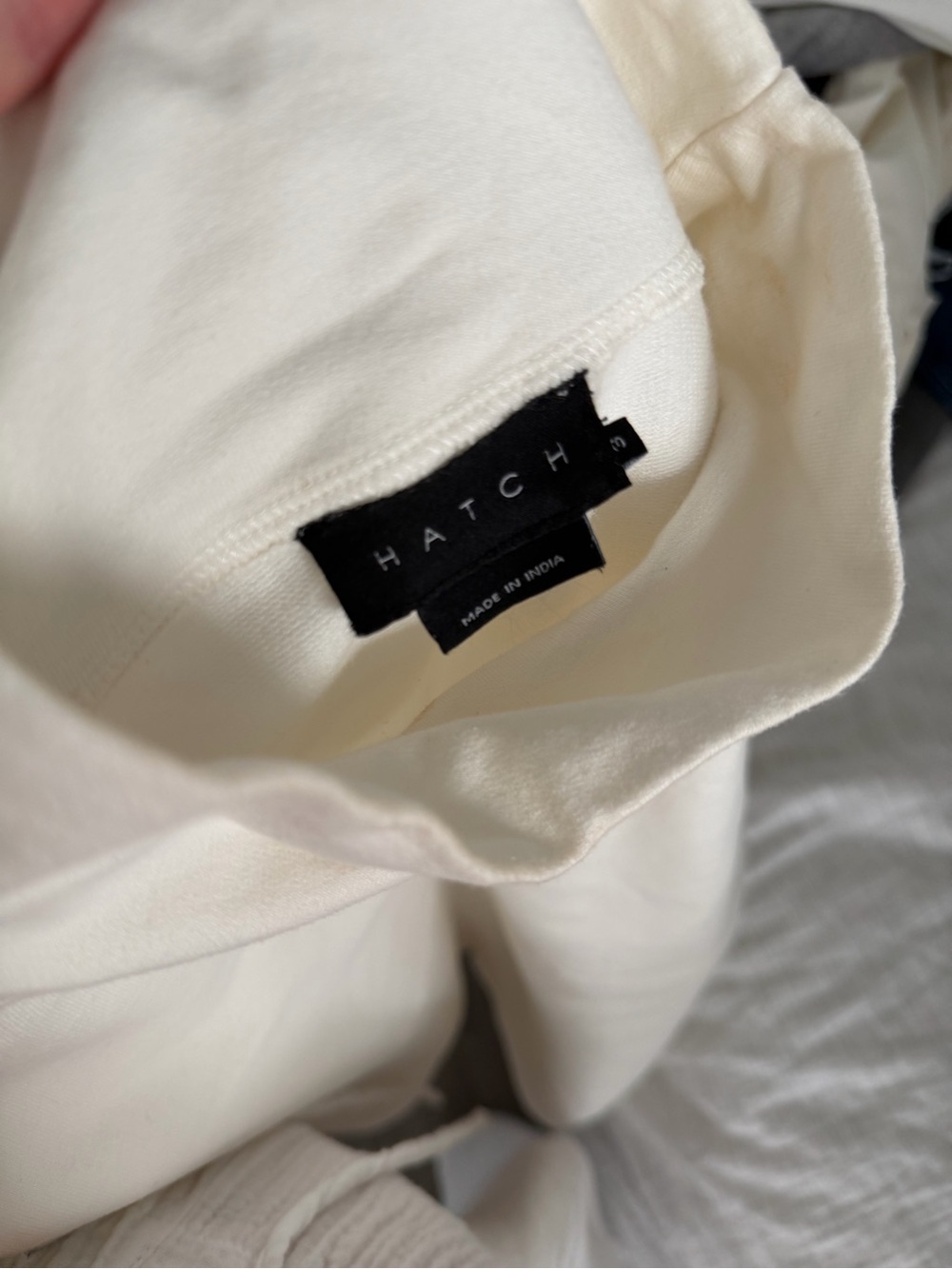 HATCH Cream Scoop Neck Women's sweatshirt